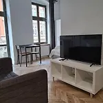 Canvashome Apartment *
