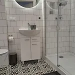 Canvashome Apartment *