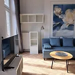 Canvashome