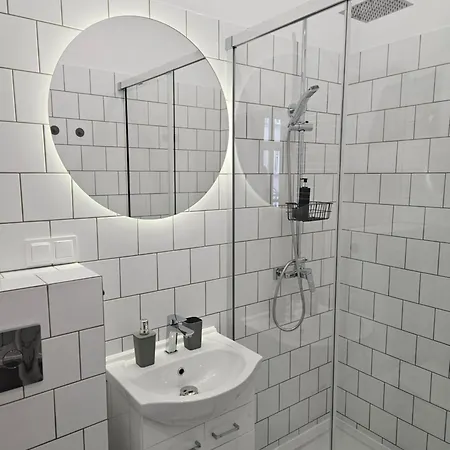 Canvashome Apartment