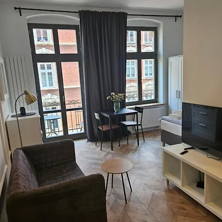 Canvashome Apartment *