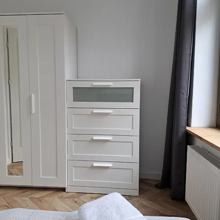 Canvashome 250m Od Rynku