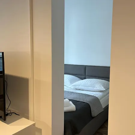 Canvashome 250m Od Rynku & Pkp Self Check-in 24h 3* Katowice