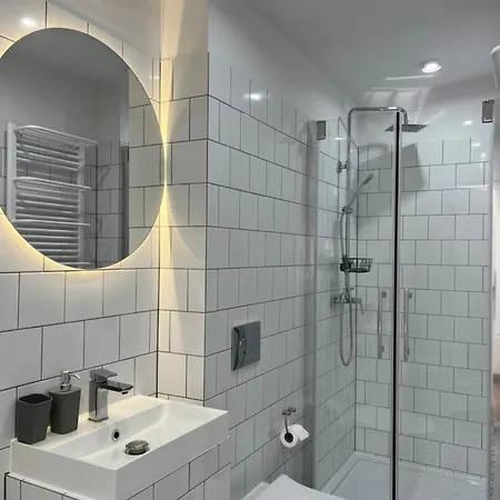 Canvashome 250m Od Rynku & Pkp Self Check-in 24h Apartman 3*