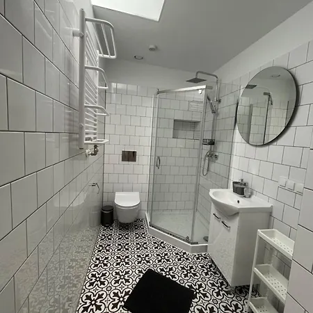 Canvashome 250m Od Rynku & Pkp Self Check-in 24h Apartman Katowice