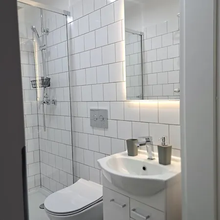 Canvashome 250m Od Rynku & Pkp Self Check-in 24h Apartman Katowice