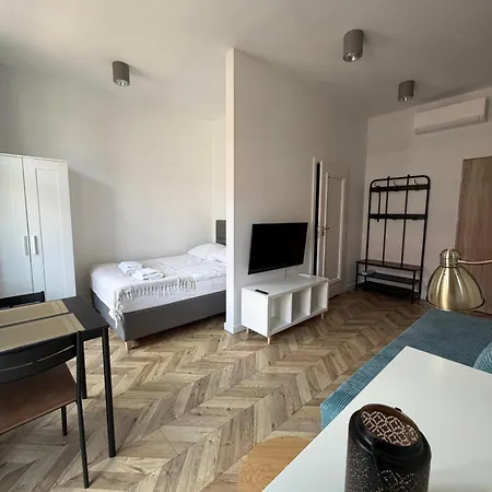 Canvashome 250m Od Rynku & Pkp Self Check-in 24h Apartman 3*