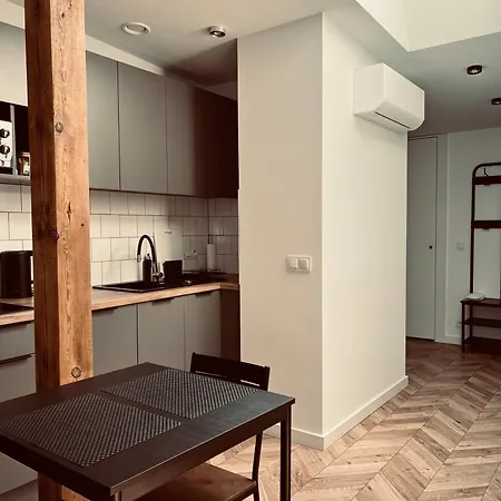 Canvashome 250m Od Rynku & Pkp Self Check-in 24h Katowice