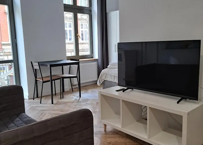 Canvashome Apartment *